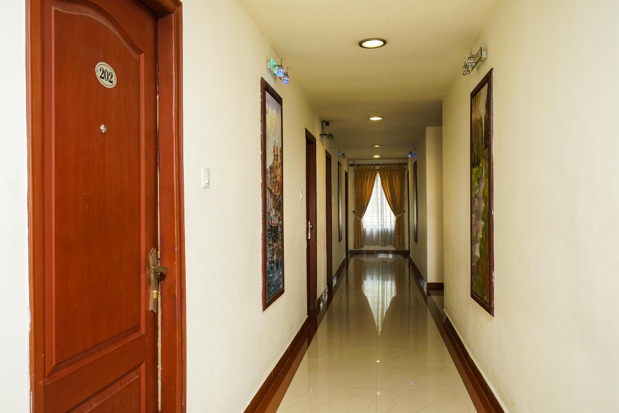 Hotel Mgs Residency Kallar Vattiyar Exteriér fotografie